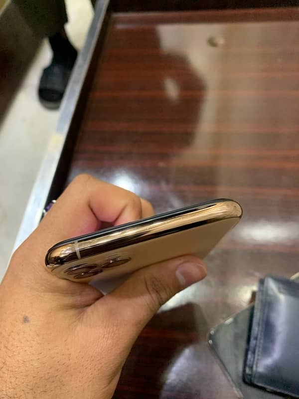 Iphone 11 pro max 8