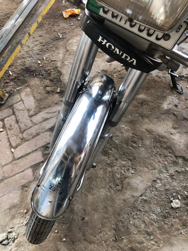 Honda 125 use motor cycle 6