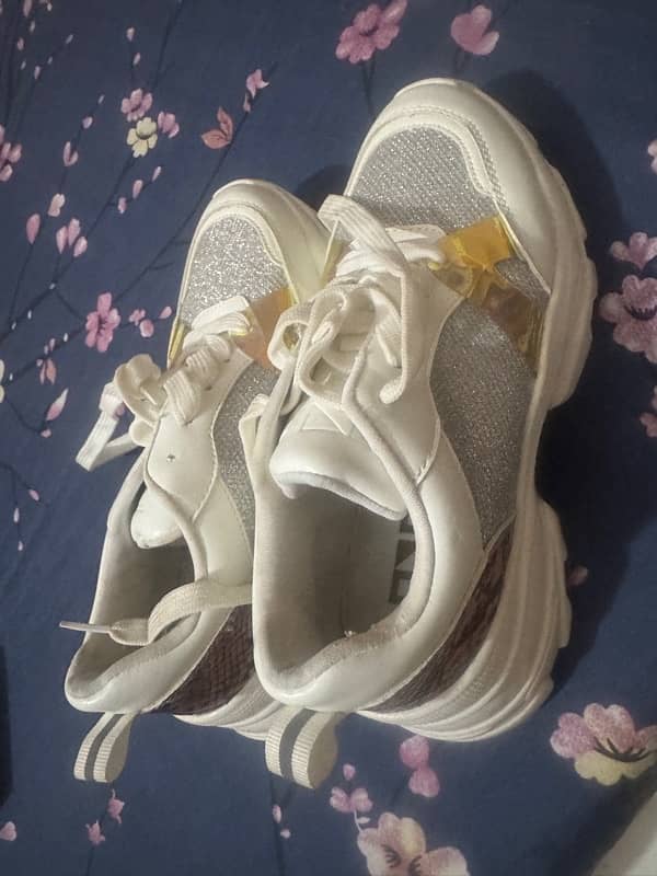 one move brand sneakers size 36 0