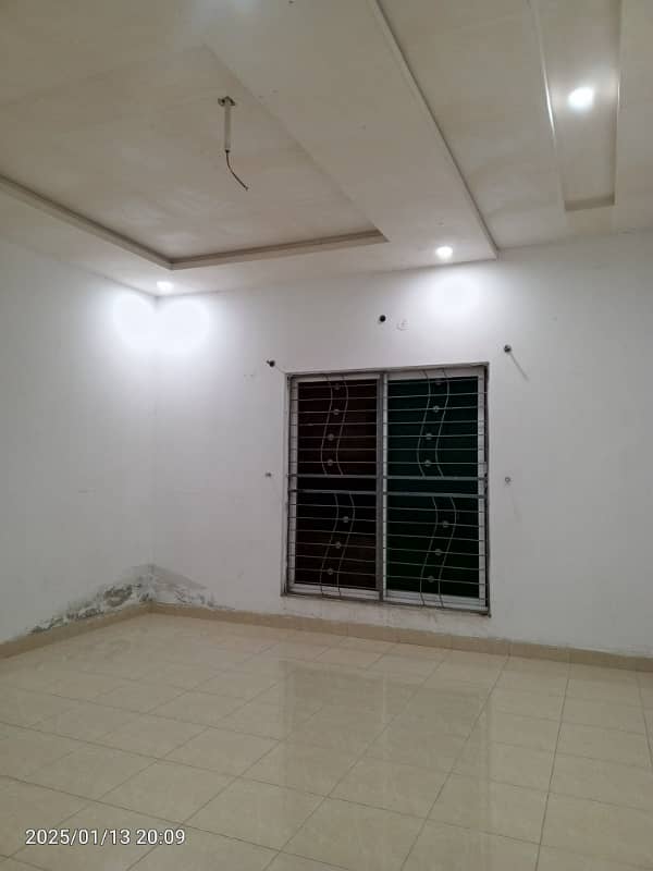 1 KANAL UPPER PORTION FOR RENT IN TIP PHASE 3 11