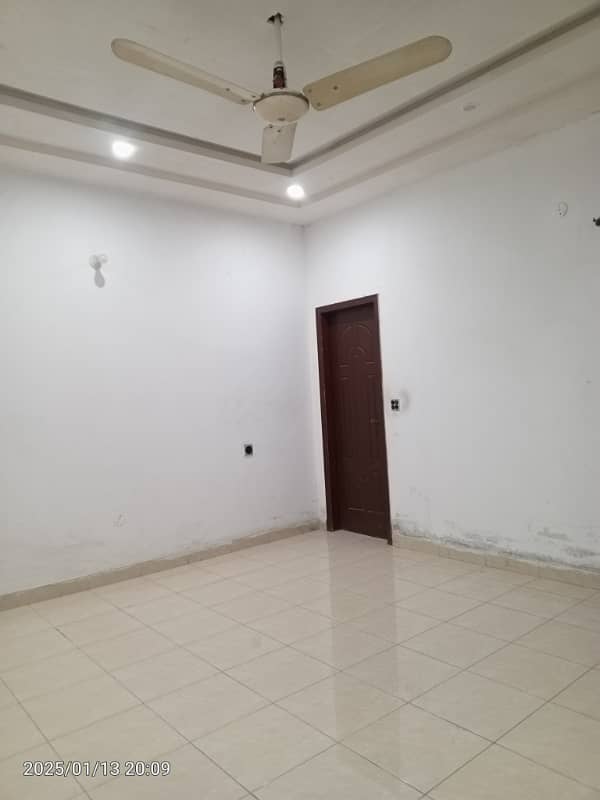 1 KANAL UPPER PORTION FOR RENT IN TIP PHASE 3 18