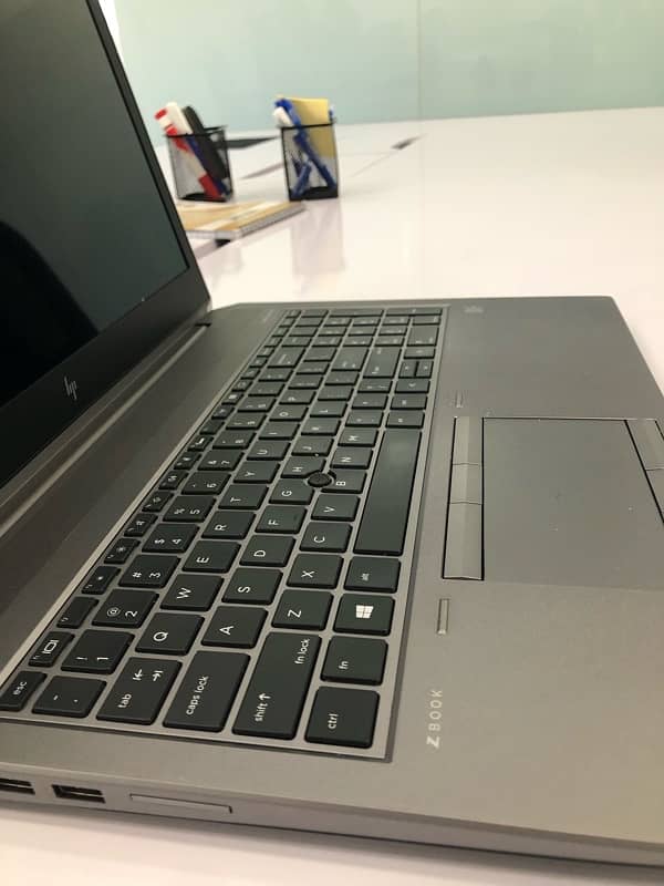 HP ZBook G5 i7 (8th Gen) -12 Core in excellent condition (10/10). 0