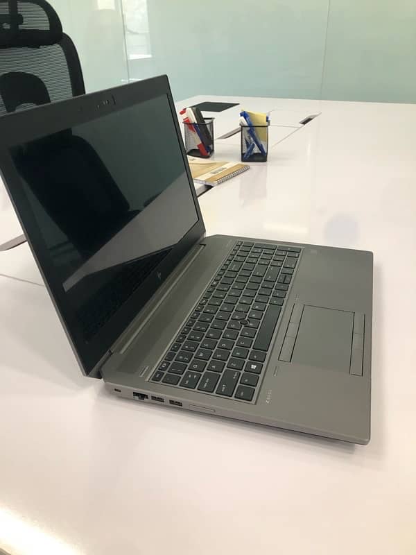 HP ZBook G5 i7 (8th Gen) -12 Core in excellent condition (10/10). 1