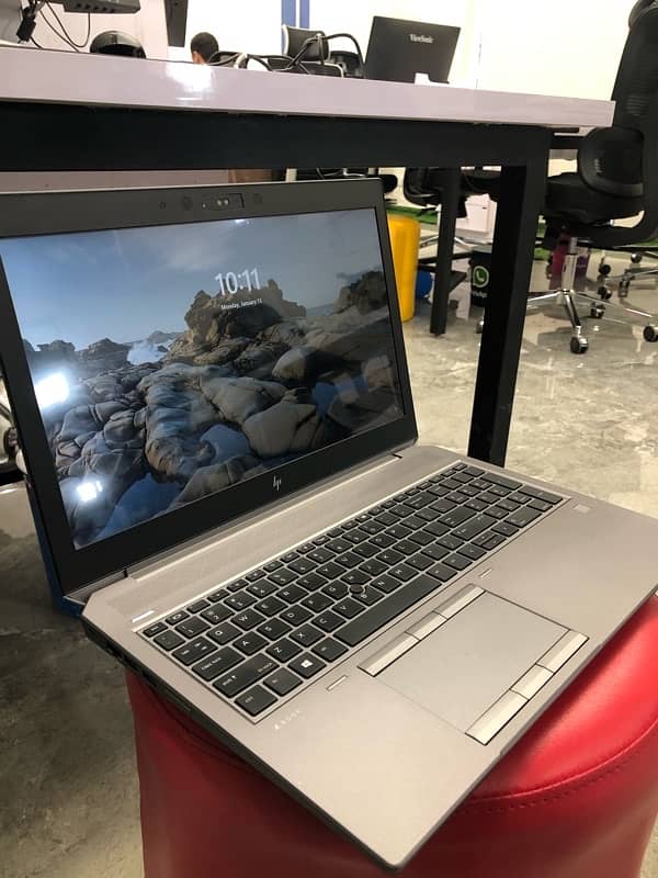 HP ZBook G5 i7 (8th Gen) -12 Core in excellent condition (10/10). 5