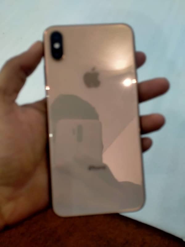 iPhone XS Max 1