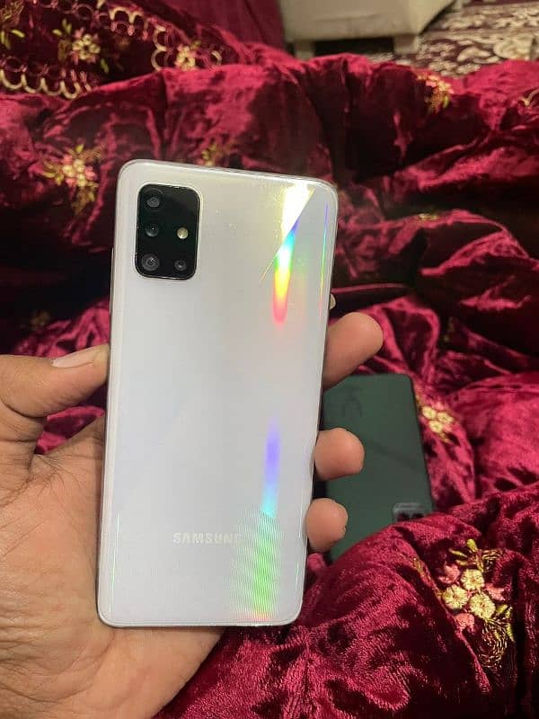 Samsung galaxy A51 is for sell 1