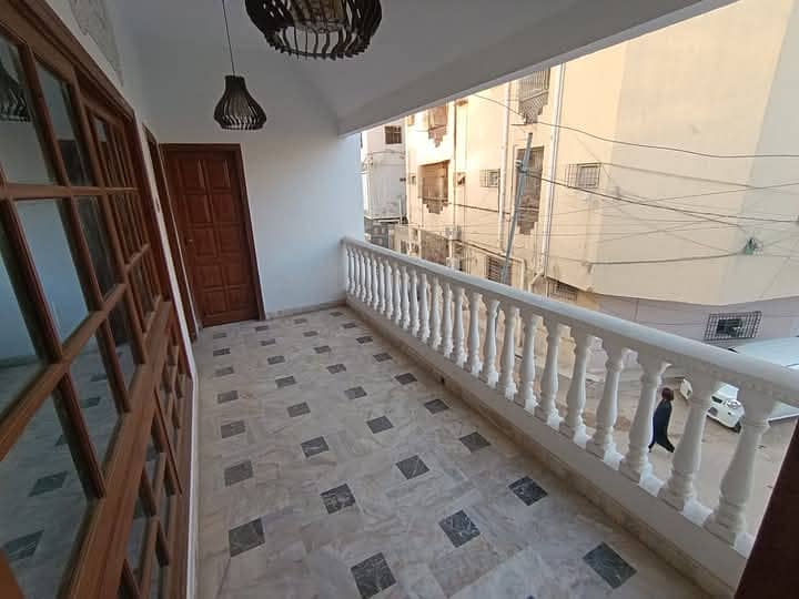 Spacious 300-Yard House Available for Rent in Duraji Karachi 9