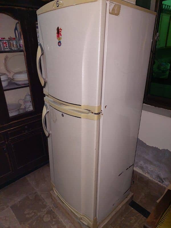 PEL REFRIGERATOR 0