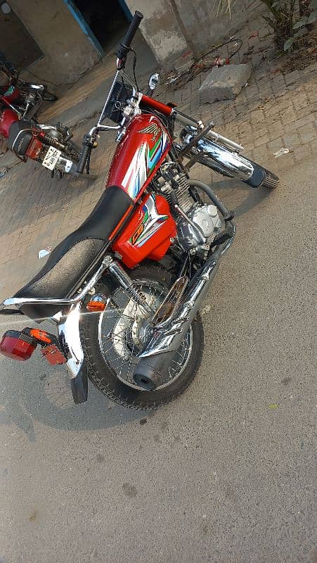 bilkul bike new h condition 10 by 10 h 4