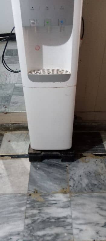 all good new condition dispenser 2