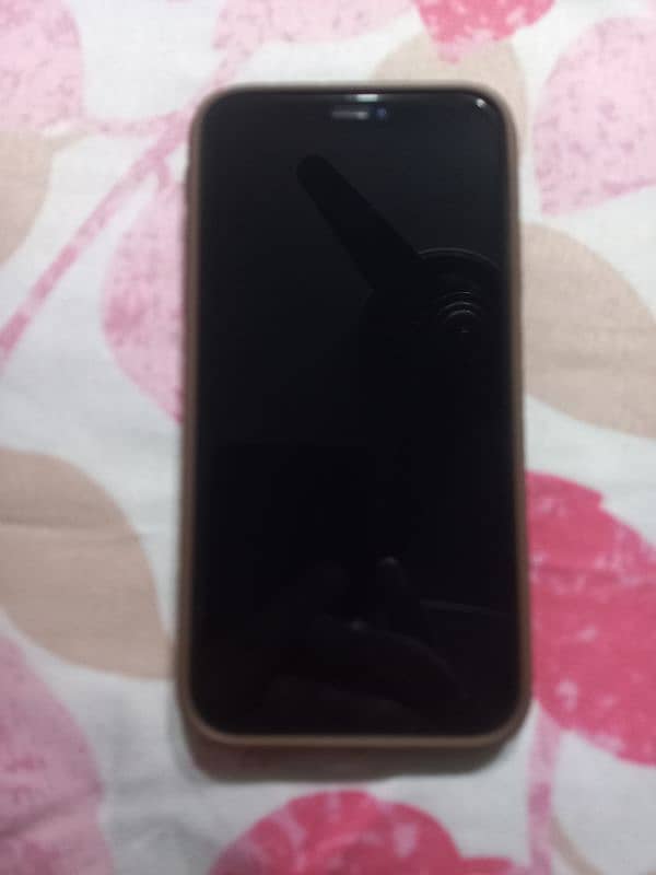 IPHONE 11 64gb PTA With Box 1