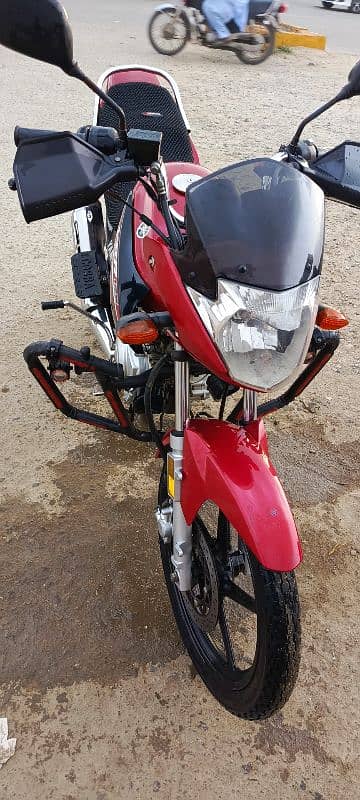 Yamaha YBR 125 2022 1