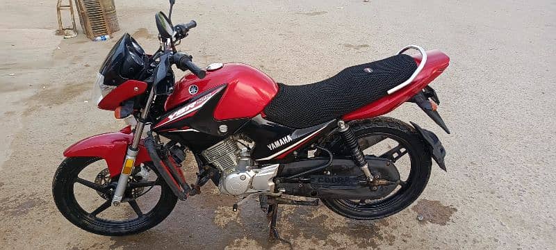 Yamaha YBR 125 2022 10