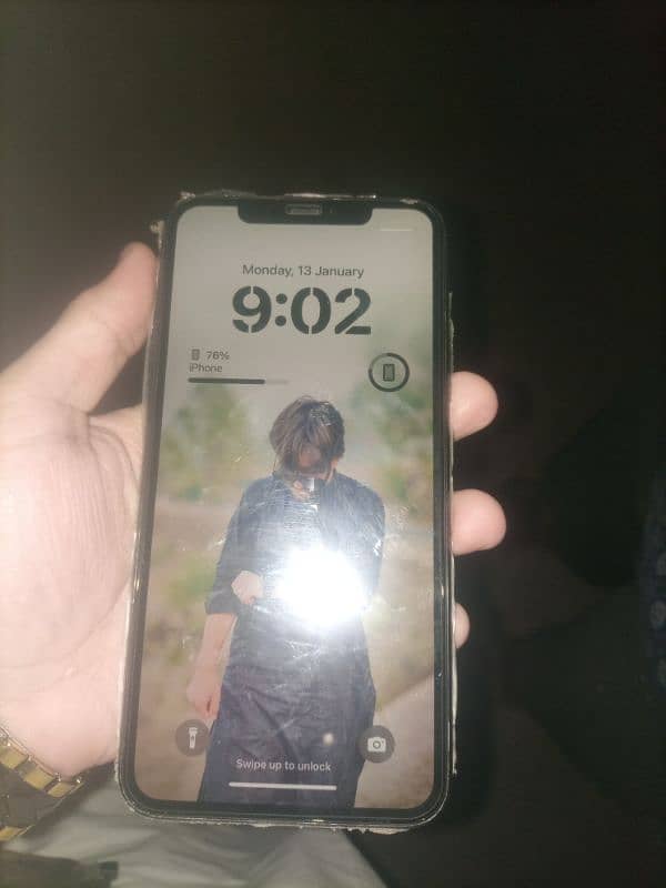 iphone 11 pro max all okay 64 GB JV 4