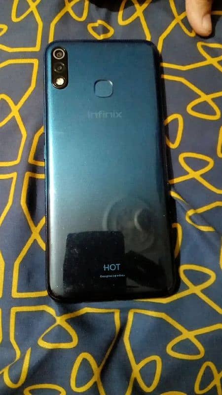 Infinix Hot 8 1