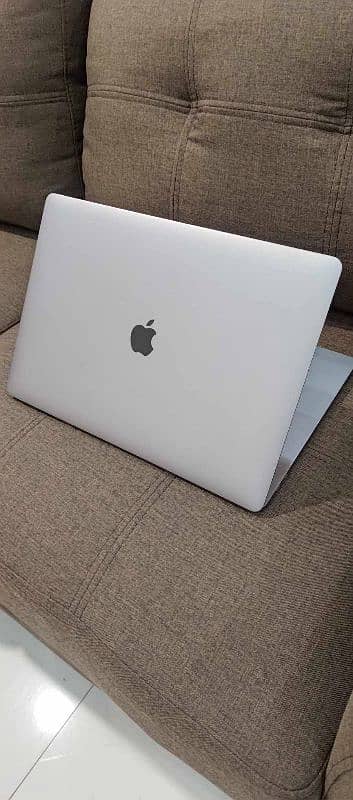 challenging price MacBook pro 2019 0