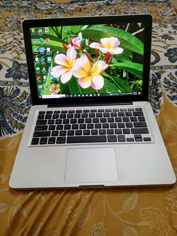 Apple Macbook Pro 9