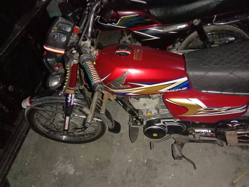 Honda 125 vary good cundeshan 4