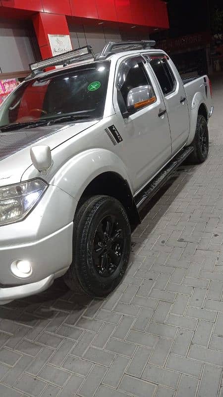 Nissan Navara 2008 9