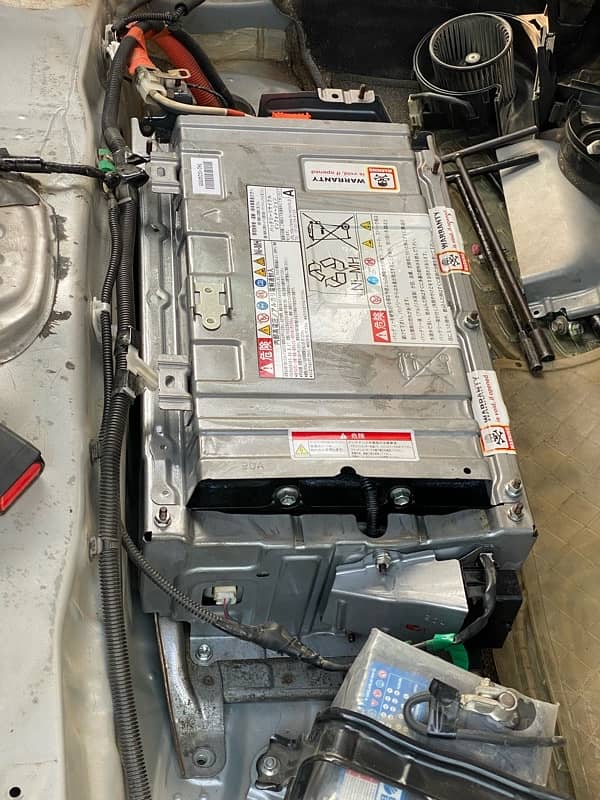 Prius Aqua Axio Fileder Vitz Hybrid batteries with 4,5 years warranty 5