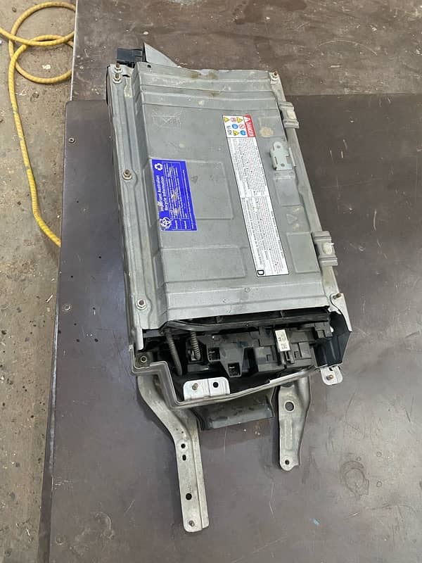 Prius Aqua Axio Fileder Vitz hybrid parts available 5 year warranty 6