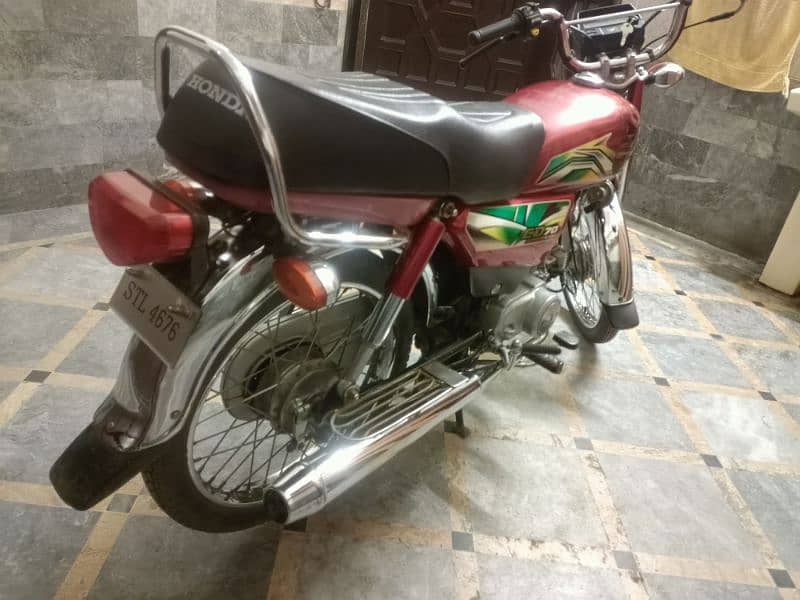 Honda CD70 2007 3