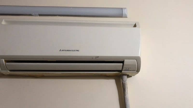 Mitsubishi electric Mr,slim in good and working condition 1