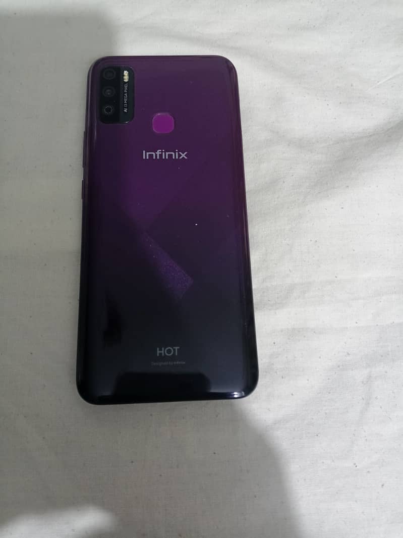 Infinix hot 9 play  4/64 condition 10/10 7