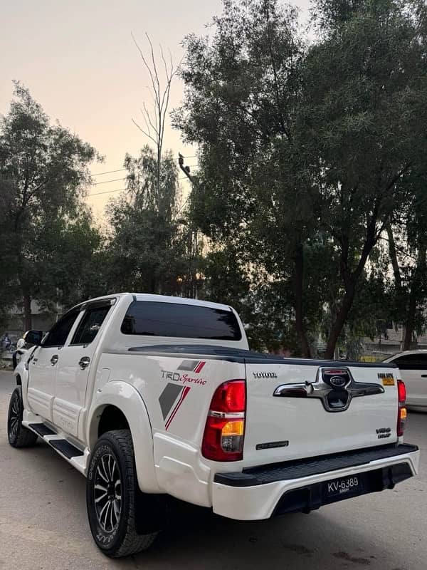 Toyota Hilux 2016 4