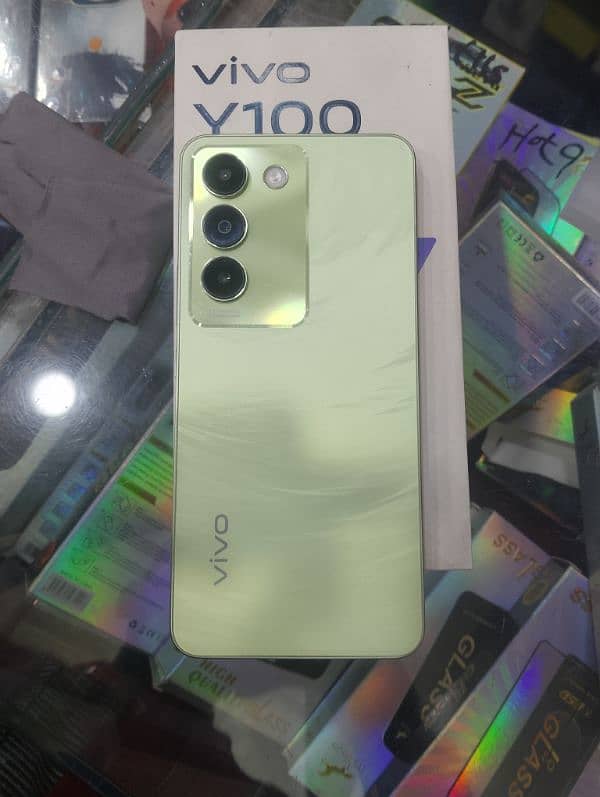 vivo Y100 3