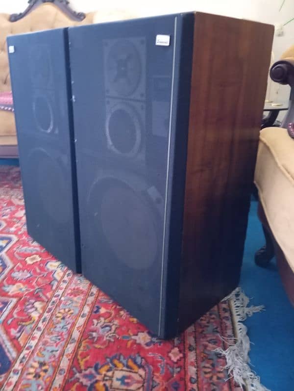 Sansui (S-915) 3-Way speaker system for sale. Cell 03318340008 1