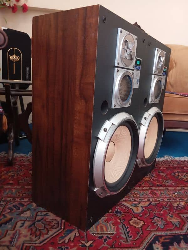 Sansui (S-915) 3-Way speaker system for sale. Cell 03318340008 3