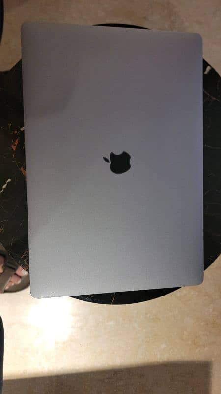 MacBook 2019 Pro 16 Inch 0