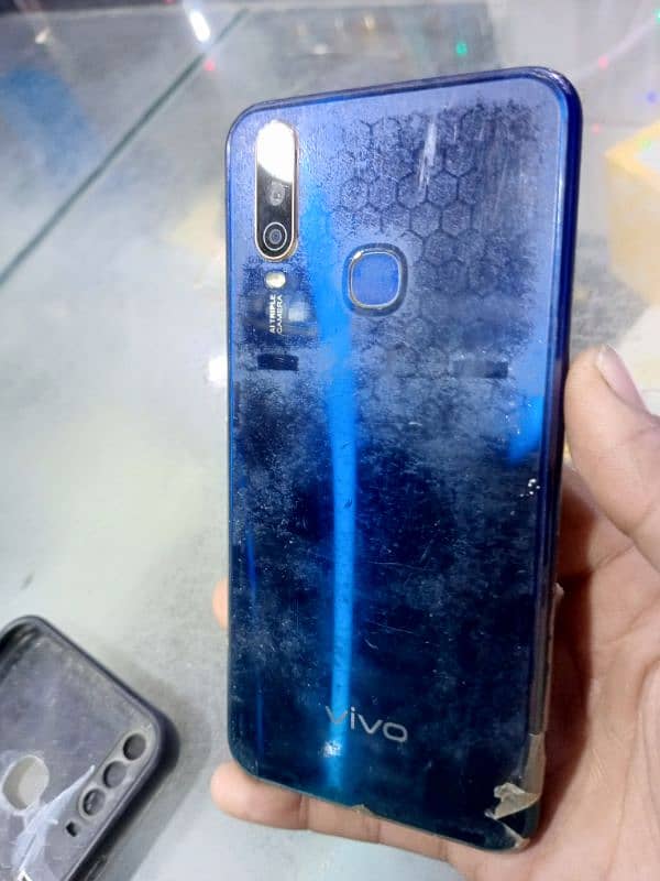 vivo y15 4/64 gb good condition 1