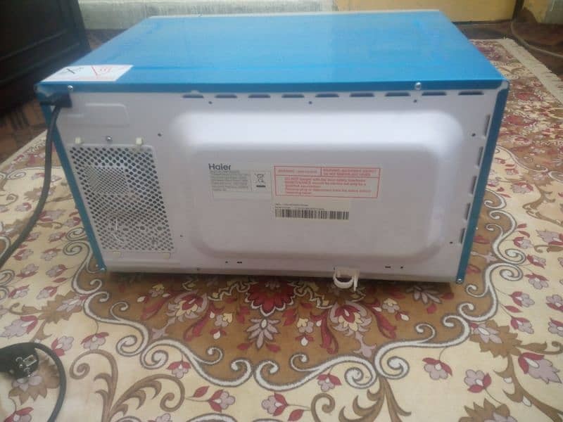 Haier Microwave 45 L 9