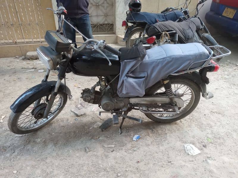 Honda 96 model Hyderabad reg 1st owner 0