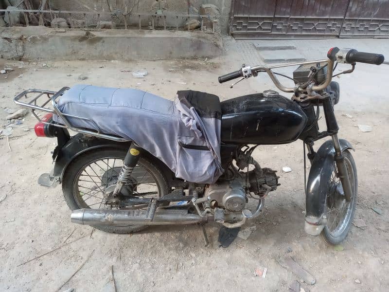 Honda 96 model Hyderabad reg 1st owner 3