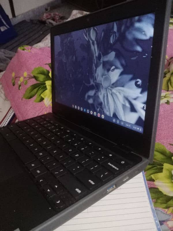 Lenovo Chrome Book for sale 3