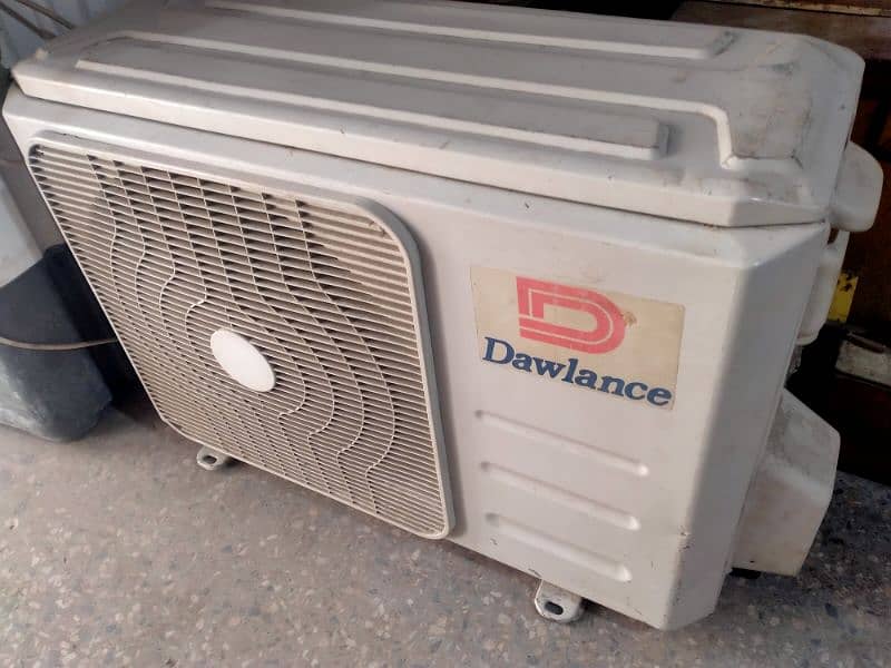 Dawlance DC inverter 4