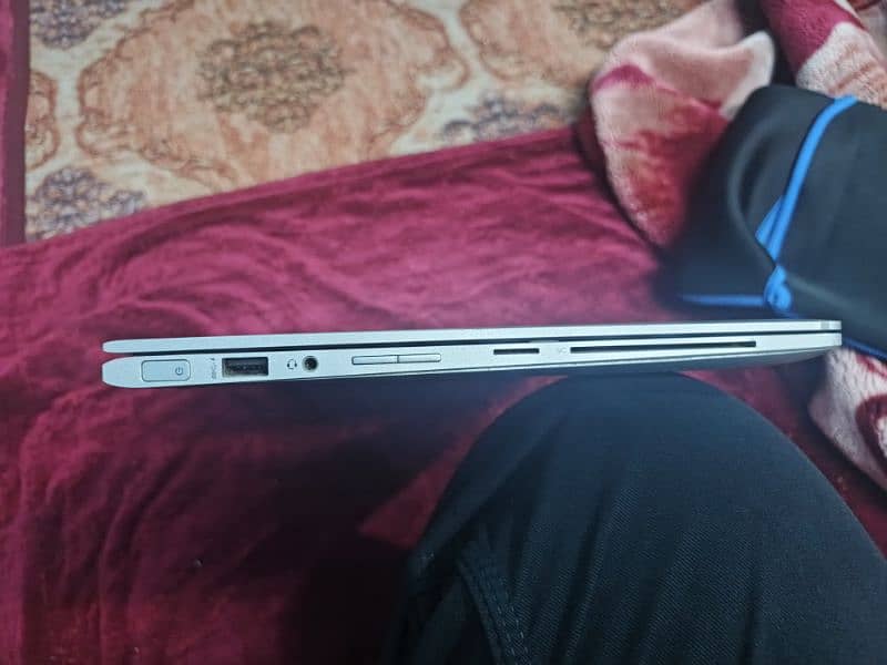 hp elitebook x360 1030 G2 intel core i5 7gen 4