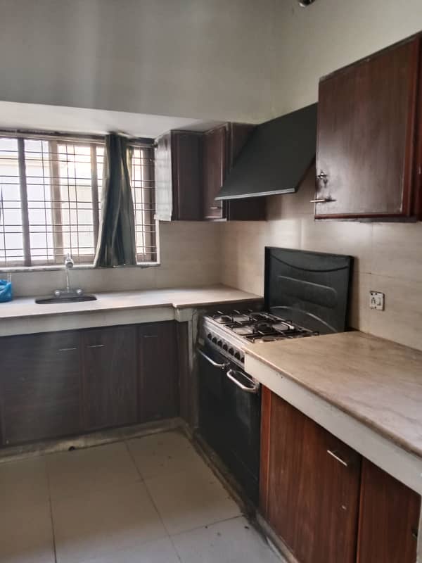 2 Kanal Very Well Maintained Upper Portion Available For Rent. 3