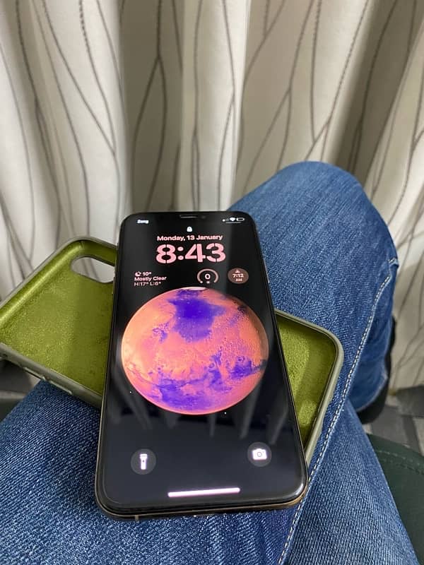 iphone Xs Pta approved 64gb 4