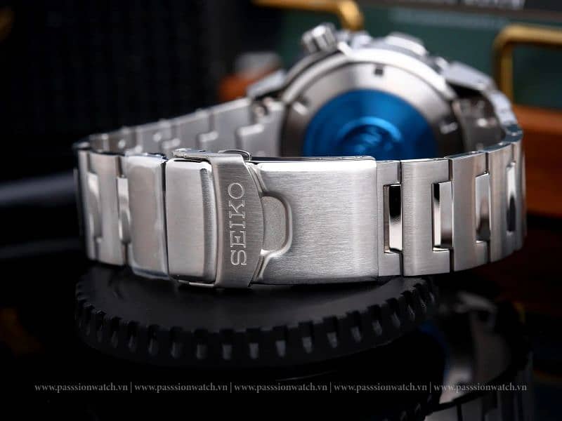 Seiko Prospex ‘Save The Ocean’ Antarctica Monster SRPG57K1 8