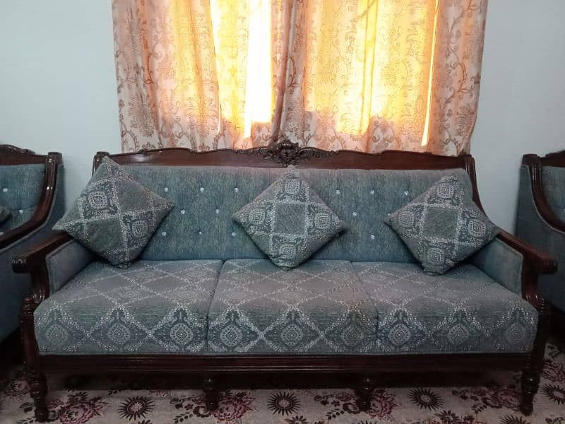 Sofa set for sale 0