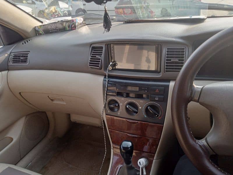 Toyota Corolla Altis 2005 8