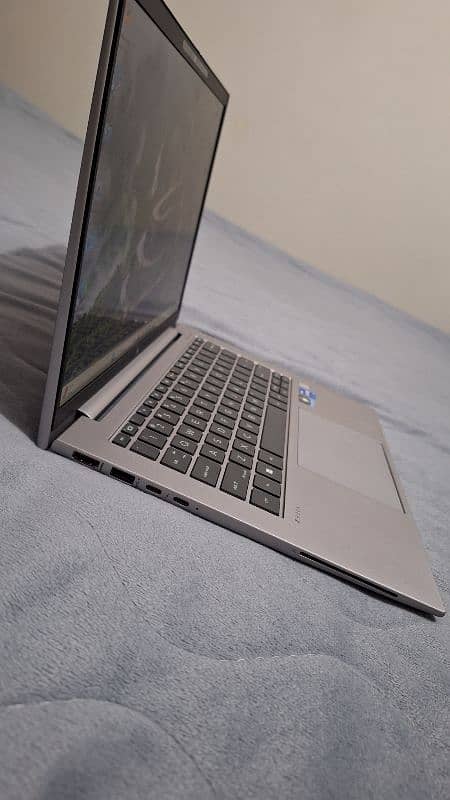 HP Z Book Firefly 14 Inch G9 8