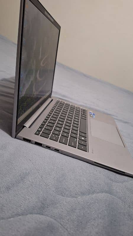 HP Z Book Firefly 14 Inch G9 9