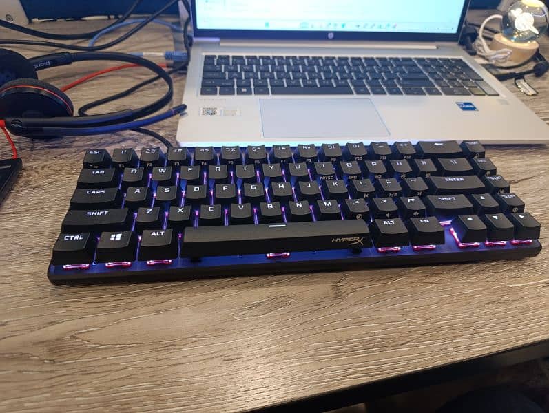 Hyper x Alloy origin 65% gaming keyboard 2