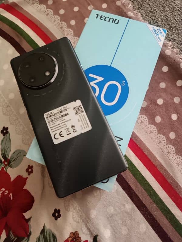 Tecno camon 30s 11 maa kee warranty condition 10/10 ha pta approved 0