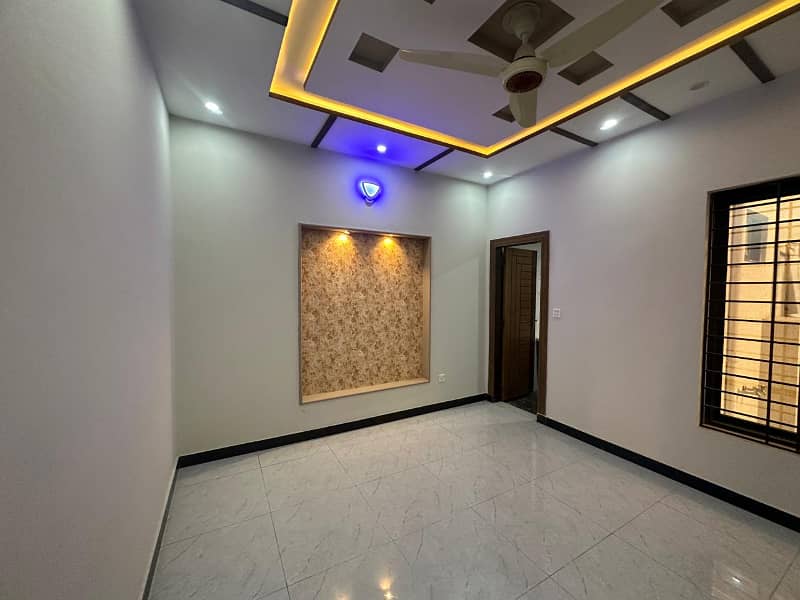 luxury house for sale in ALI block bahria town phase 8 8